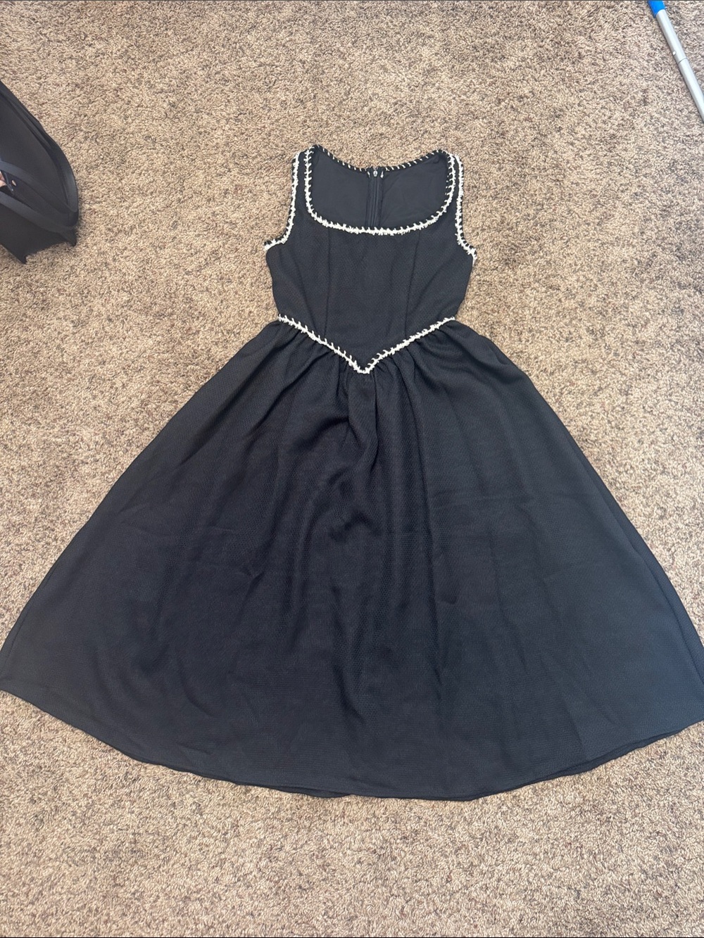 Boutique 9 Black Midi Dress with White Trim